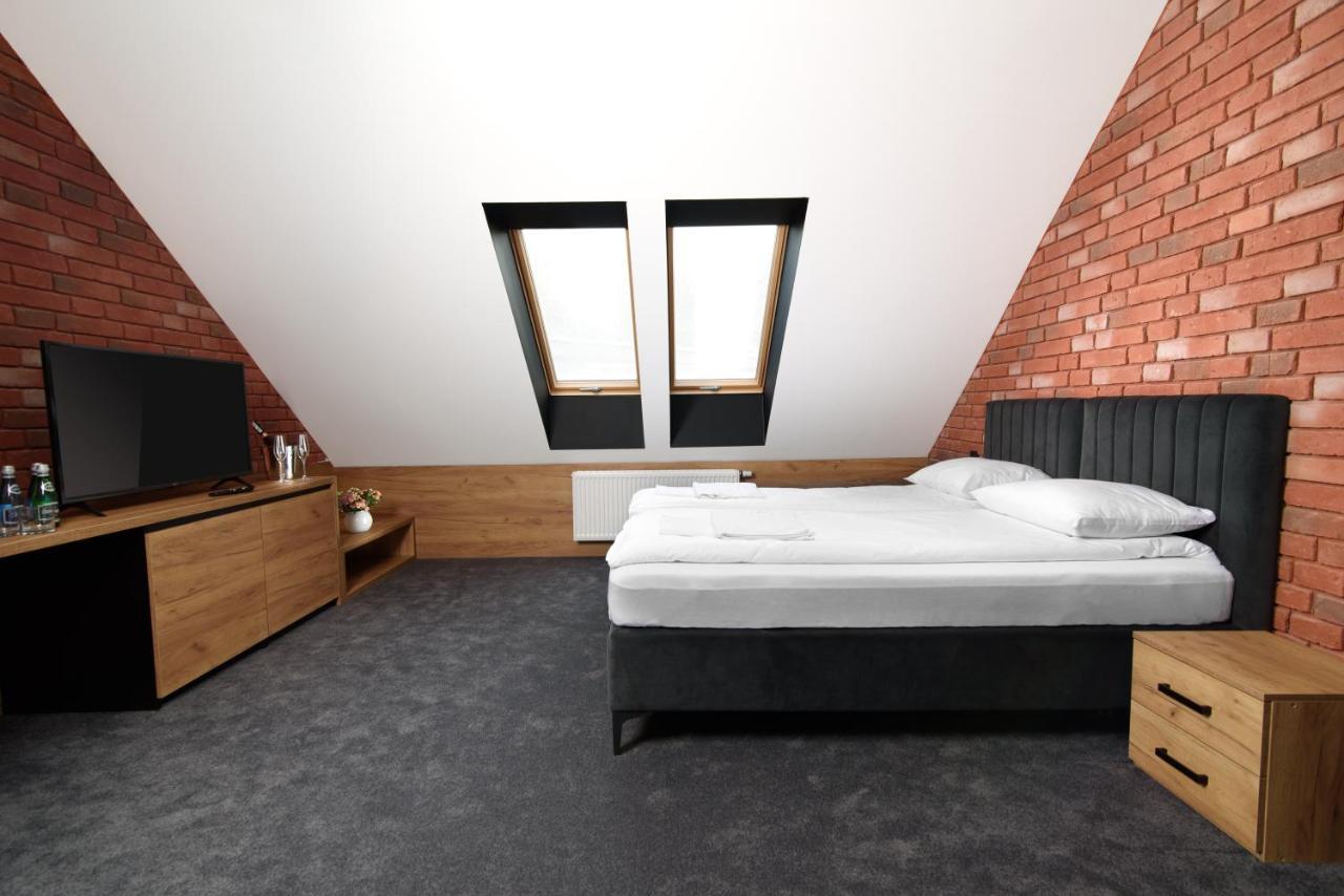 Ostoja Garden Bed & Breakfast Brody  Екстериор снимка